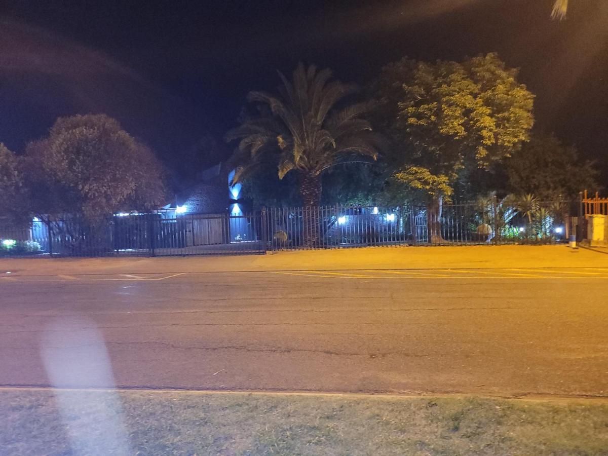 Ayana Bnb Bloemfontein Ngoại thất bức ảnh